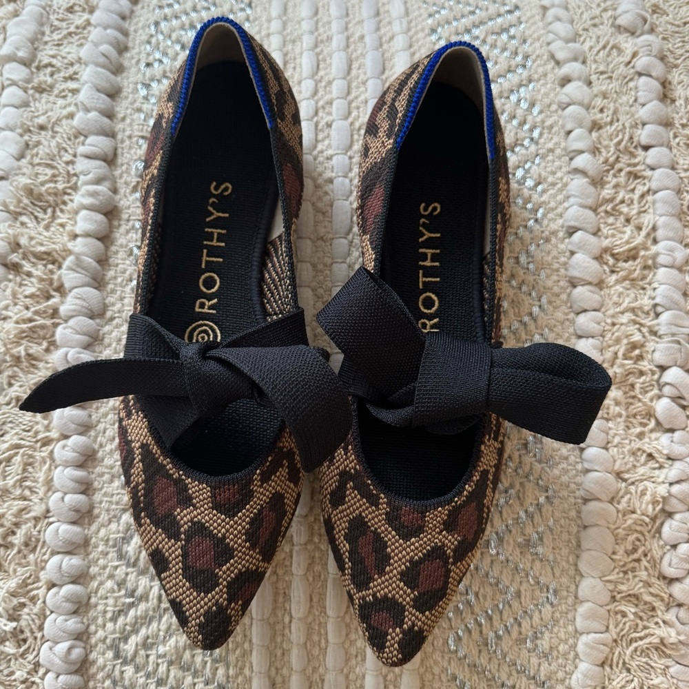 Rothy’s Mary Jane Points 🖤